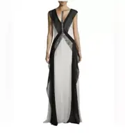 BCBG Jenelle Sleveless Color-Blocked Lace Contrast Gown