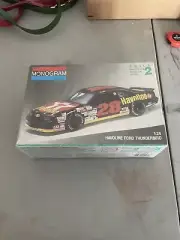 Monogram 1:24 Nascar Model Kit Davey Allison Havoline Ford Thunderbird Sealed