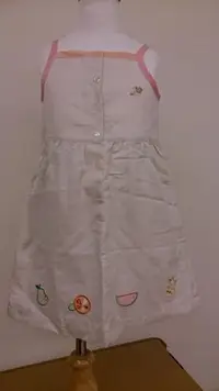 在飛比找Yahoo!奇摩拍賣優惠-麗嬰房familiar米色細肩洋裝