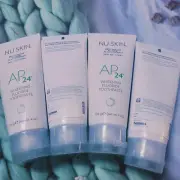 4 tubes of Nuskin Whitening Fluoride Toothpaste AP24 + 1 gift towel