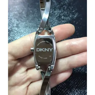 DKNY 手錶 優雅大方交叉鍊帶女錶