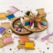 Box for handicraft + 18 bobbins FLZB(N)-050