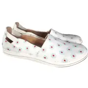 NEW NWT Clarks Breeze Step Cloudsteppers White Flower Embroidered Loafer Size 12