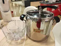 在飛比找Yahoo!奇摩拍賣優惠-lagostina義大利經典樂鍋史蒂娜12 公升壓力鍋