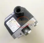 1pcs NEW Krom Schroder pressure switch DG6UG-3K2