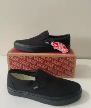 Vans Unisex Slip On Black Skate Sneaker Men's 8 Women 9.5 EU 40.5 VN000EYEBKA