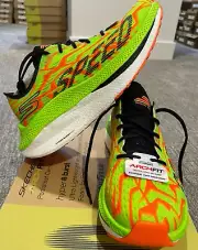Women's Skechers Go Run Speed Beast Running Shoes -Size 7, Green/Orange (New)