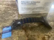 Arched Ice Scrapper W/ Chipper Suncast