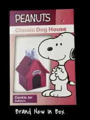 Gibson Peanuts Classic Snoopy Dog House Durastone Cooke Jar in Red New In Box