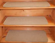 14 Step 9'' x 30'' + 1 Landing 30'' x 30'' Stair treads Tufted carpet Wool .