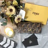 在飛比找Yahoo!奇摩拍賣優惠-【二手】FENDI FF LOGO 翻蓋長夾