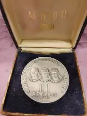 APOLLO II ~ 1969 ~ 1.53 TROY OZ .999 SILVER ~ BOX ~ RIZZELLO