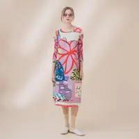 在飛比找momo購物網優惠-【YUTZUYA 優姿雅】滿版印花摺衣洋裝