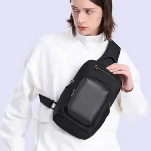 【男包】胸包 BANGE 皮革前袋設計 男胸包 斜跨包 後背包／灰色