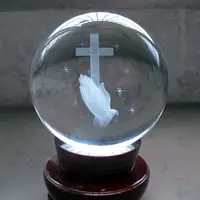 在飛比找樂天市場購物網優惠-3D內雕水晶球擺件基督教禮品祈禱手圣母子復活節生日禮物送朋友
