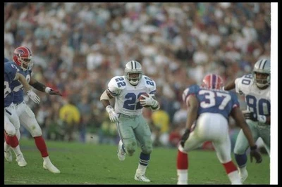 Running back Emmitt Smith Dallas Cowboys moves the ball at Super 1993 Old Photo