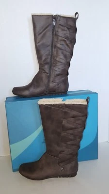 Cliffs by White Mountain Chelby Fleece Boot - Women's Size 7.5 M, Stone NWB $100