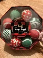 Dog toys eight piece set Christmas balls