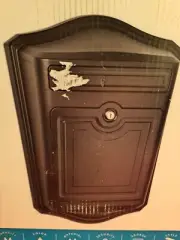 Maison Black, Medium, Aluminum, Locking, Wall Mount Mailbox BNIB