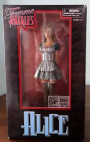 NEW Femme Fatales Alice Statue 2011 Diamond Select Toys SDCC LE 16/100