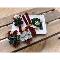 在飛比找蝦皮購物優惠-《 DIY蝴蝶結材料/髮飾材料》質感植絨聖誕樹髮夾材料包