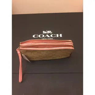 美國Outlet正品】Coach F54057 雙層手拿包 現貨在台 （附購買證明）