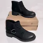 Clarks Collection Hearth Fay Leather Ankle Boot Size: 7W
