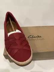Clark’s Ladies Red Flats/size 10W/NEW! Canvas Flats rubber Sole/Casual