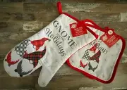 Gnome for the Holidays Christmas Oven Mitt & Potholders Set NEW 3 Pieces