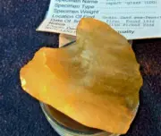 Libyan Desert Glass Meteorite Tektite impact specimen( 510 crt) nice Green