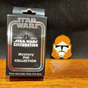 STAR WARS CELEBRATION 2022 - MYSTERY PIN COLLECTION ORANGE CLONE TROOPER HELMET