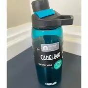 NWT Camelbak Chute Mag Water Bottle with Tritan Renew, Magnetic Cap Blue 32 oz