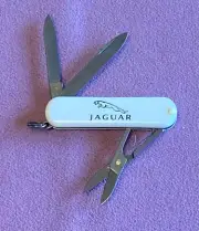 VICTORINOX JAGUAR Multi Tool Champ Army Knife Swiss New
