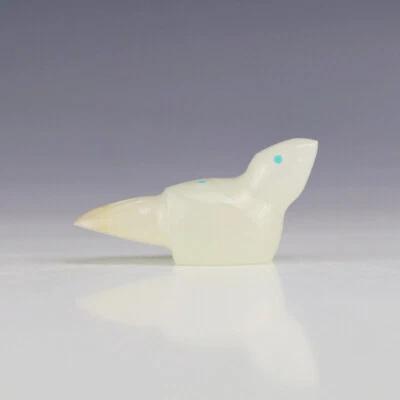 NATIVE AMERICAN ZUNI ONYX EAGLE FETISH BY EVALENA BOONE
