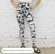 Women's Size S/M Leggings Seamless High-Waist Black/White Tie-Dye - Xhilaration