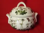 Portmeirion Covered Casserole 2.25 quart w/ Lid Botanic Garden Daisy Pattern