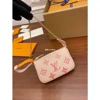 在飛比找蝦皮購物優惠-二手Louis Vuitton LV Mini Pochet