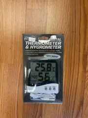 Grower's Edge - Digital Thermometer & Hygrometer for Temperature and Humidity