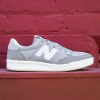 在飛比找蝦皮購物優惠-New Balance CRT300