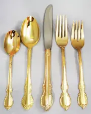 REFLECTION GOLD by Oneida / International 5 Piece Place Setting NEW NEVER USED