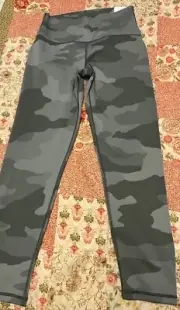 Aerie Large Camo Hi-Rise 7/8 Leggings NWT