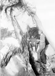 Bendigo Victoria 1908 - Miners 1,030 feet beneath the surface in t- Old Photo