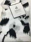 DEBORAH CONNOLLY FINGERTIP TOWEL (1) WHITE BLACK ANIMAL PRINT 100% COTTON NWT