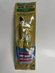 Clover Compact Mini Iron Gift Set Fabric Crafts &Easy With Cooling Tote Bag