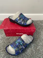 Women’s Algeria Julee Jungle Book Sandal NIB Size 38 US 8-8.5 Slip On Comfort