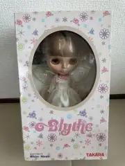 Neo Blythe White Magic Night Fashion Doll Takara Tomy with Box from Japan New