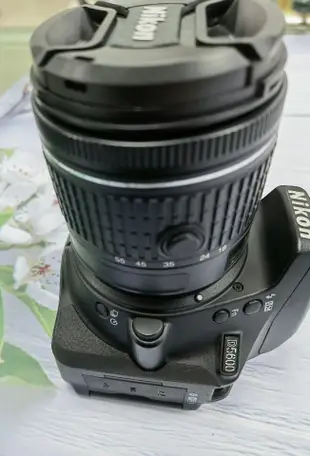 尼康（Nikon）D5600小白入門單反相機套機.成色98新