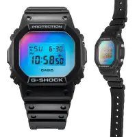 在飛比找momo購物網優惠-【CASIO 卡西歐】G-SHOCK 仲夏天空彩虹玻璃方形電