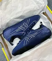 Check Description Onitsuka Tiger ONITSUKA TIGER Kura Blue and Blue color scheme