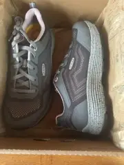 Keen Sparta 2 Women’s 1027095M Sz 7.5M Brand New W/ Aluminum Toe
